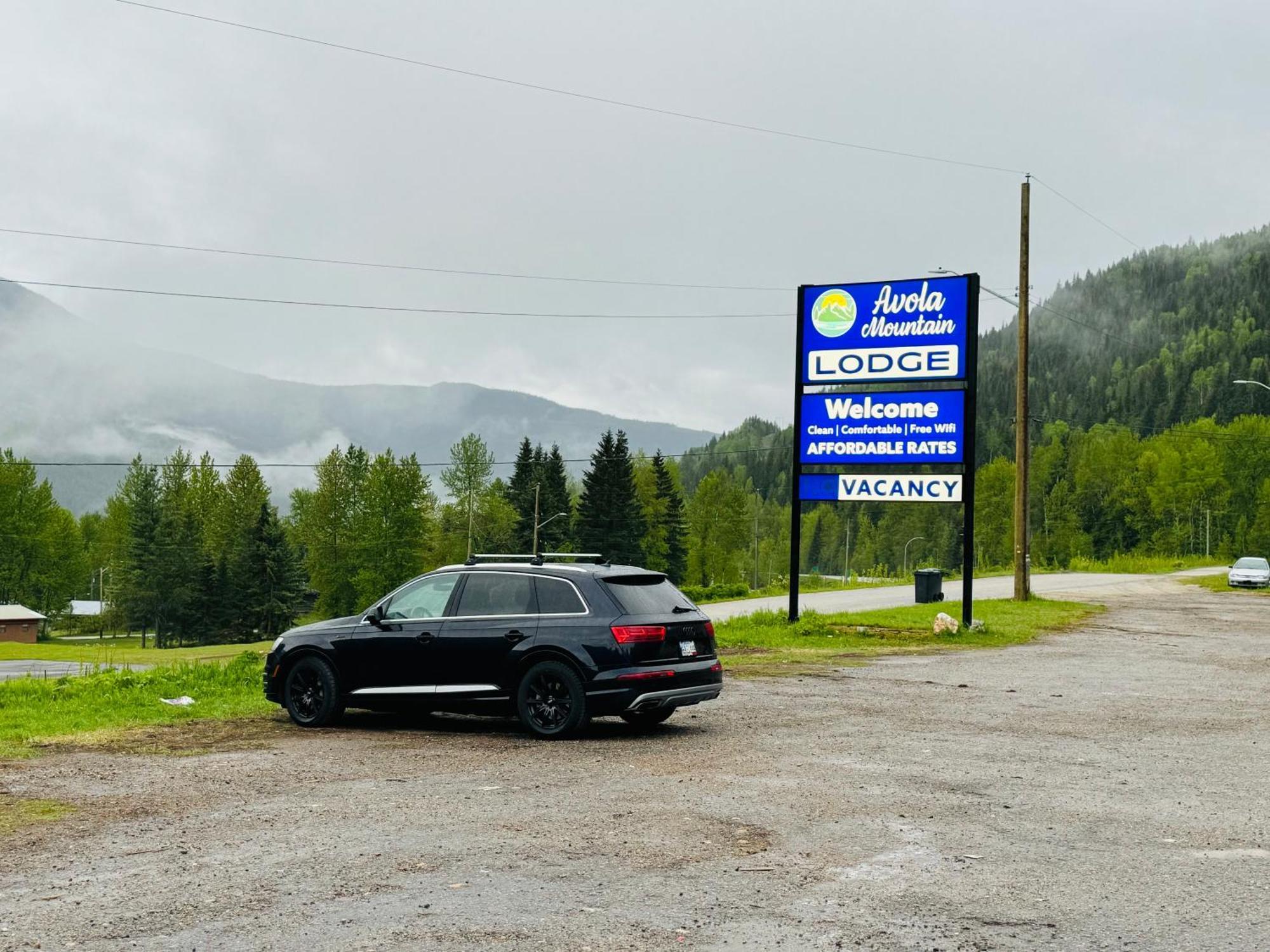 Avola Mountain Lodge Exterior photo