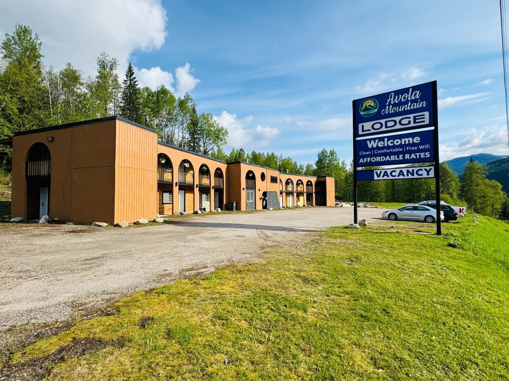 Avola Mountain Lodge Exterior photo